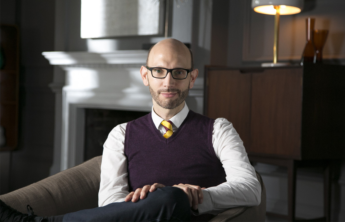 Walter presents main